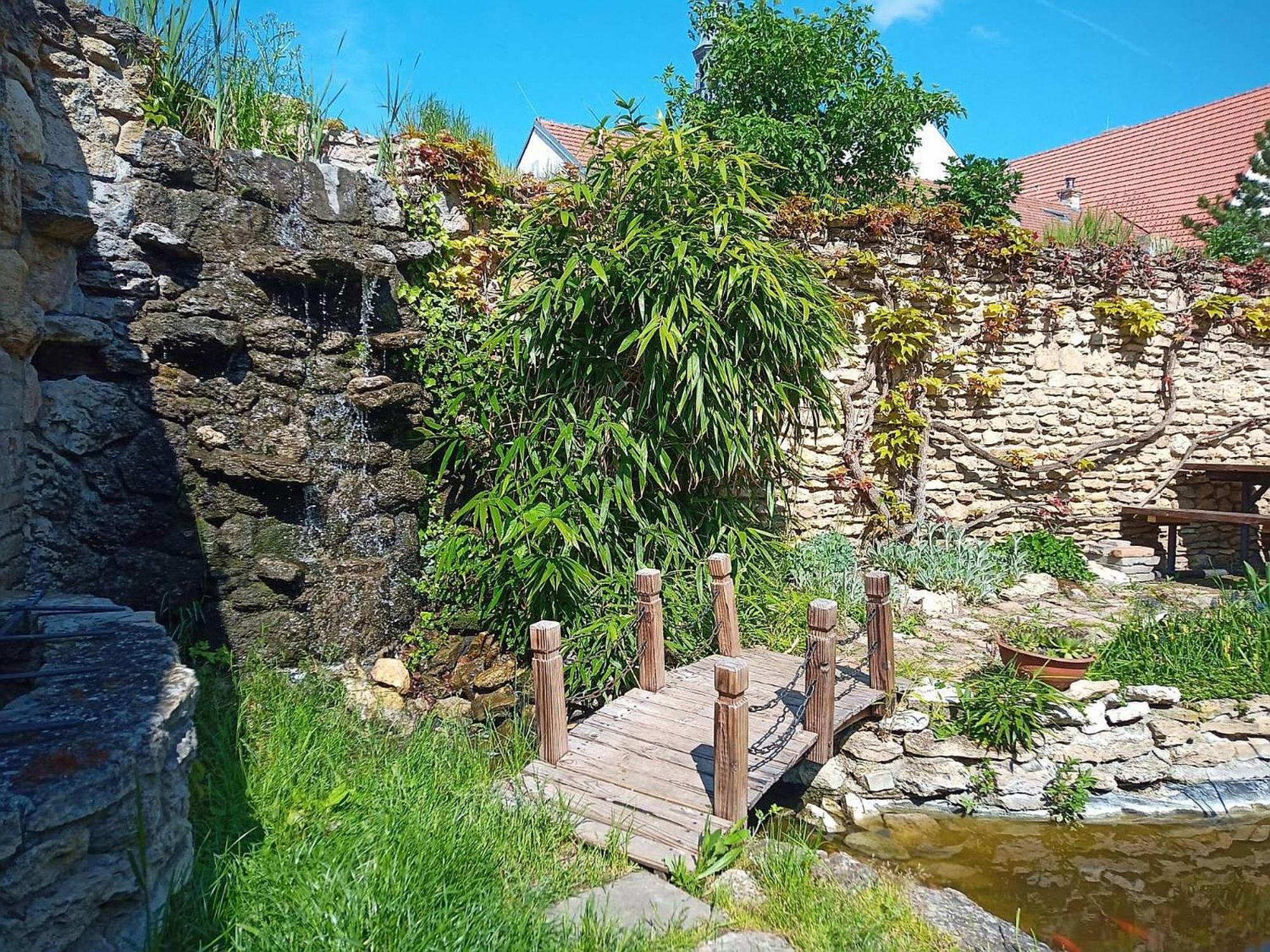 Hotel Penzion Avalon Valtice Exterior foto